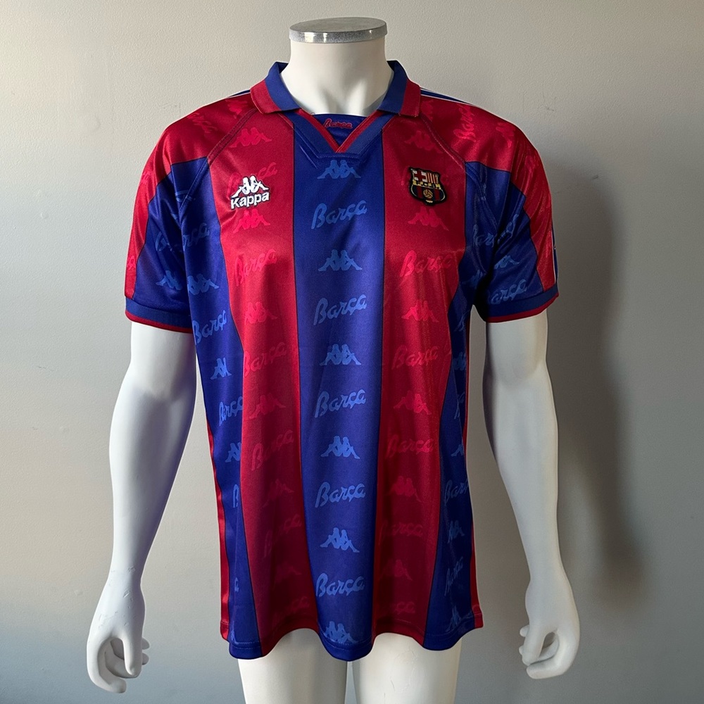 Luis Figo FC Barcelona New Men’s Retro Vintage Soccer Jersey